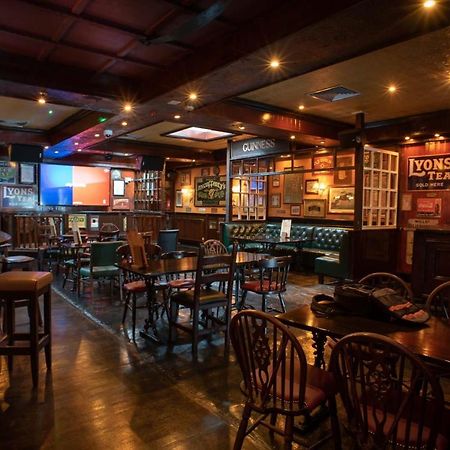Mccafferty'S Guesthouse Ilford Ngoại thất bức ảnh